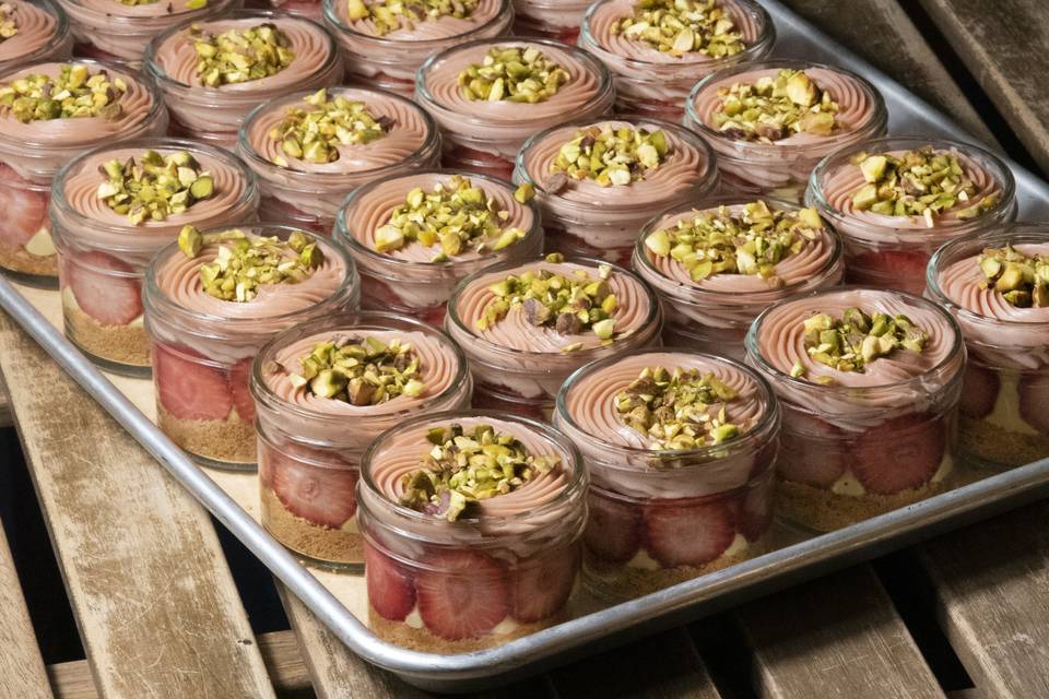 Pistachio Strawberry Cheesecak