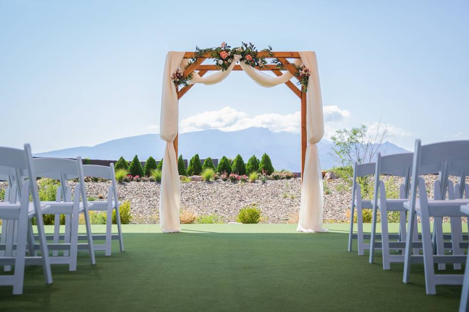 Ceremony at Cedar Greens