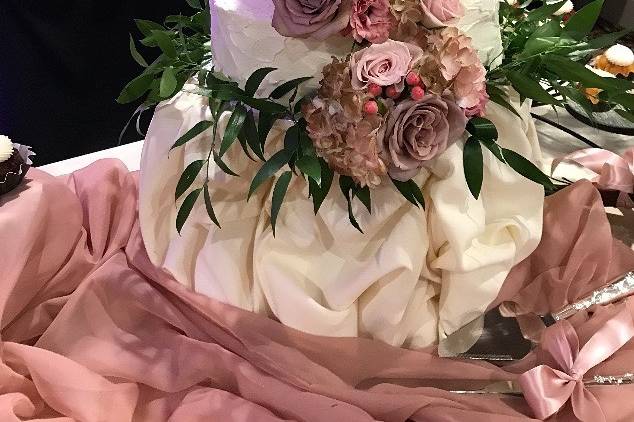 Rustic & Refined Floral