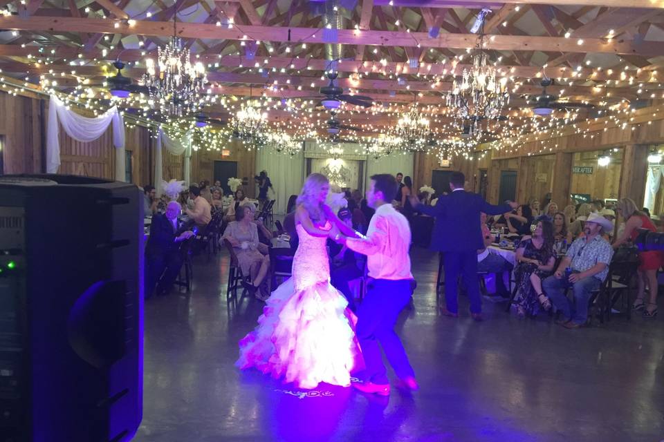 Wedding DJ Central Texas