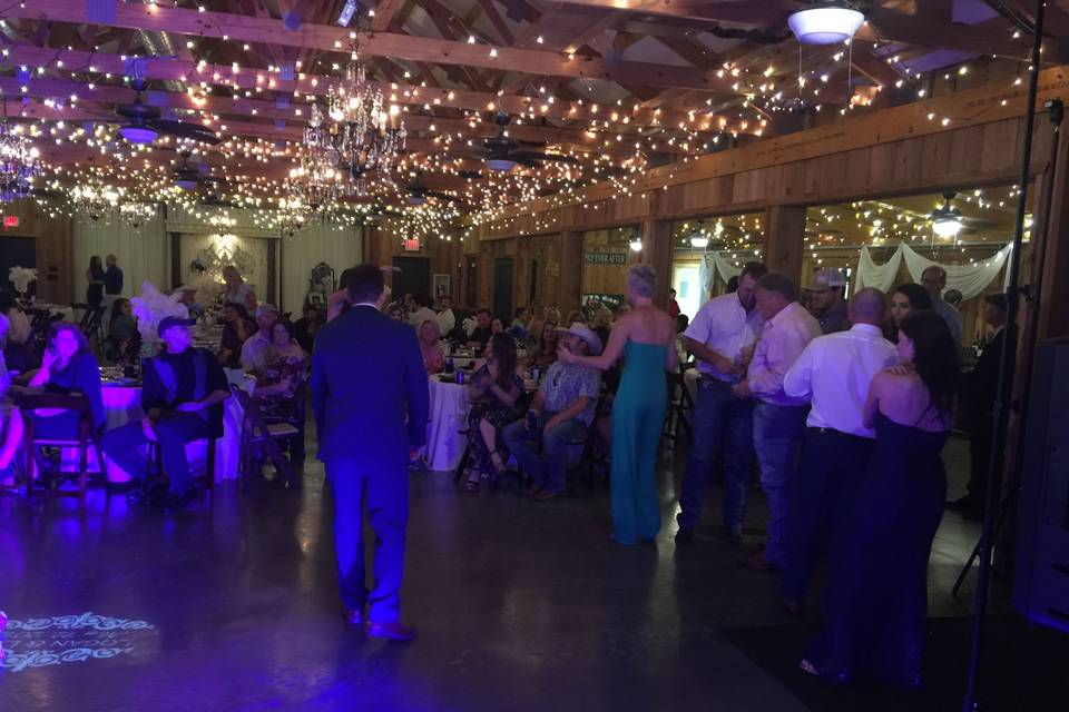 Wedding DJ Central Texas