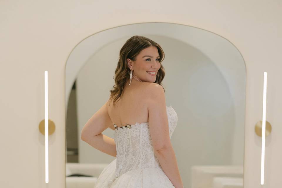 Hailey Nicole Bridal