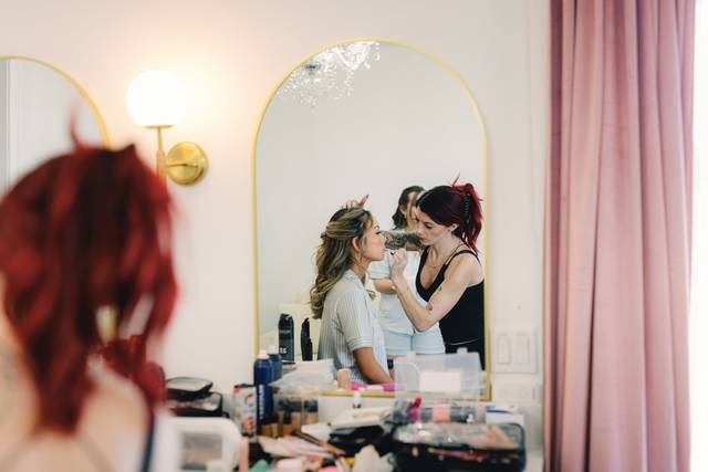 MAKEUP