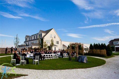 Outdoor wedding trio