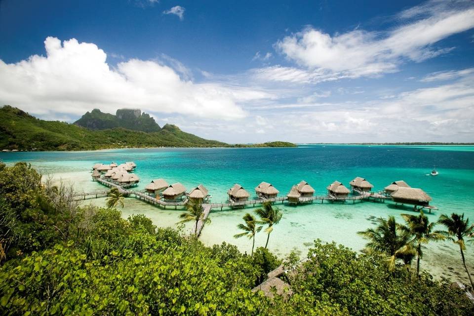 Discover the ultimate boutique retreat in Tahiti! Sofitel Bora Bora Private Island Resort has 30 luxury bungalows.