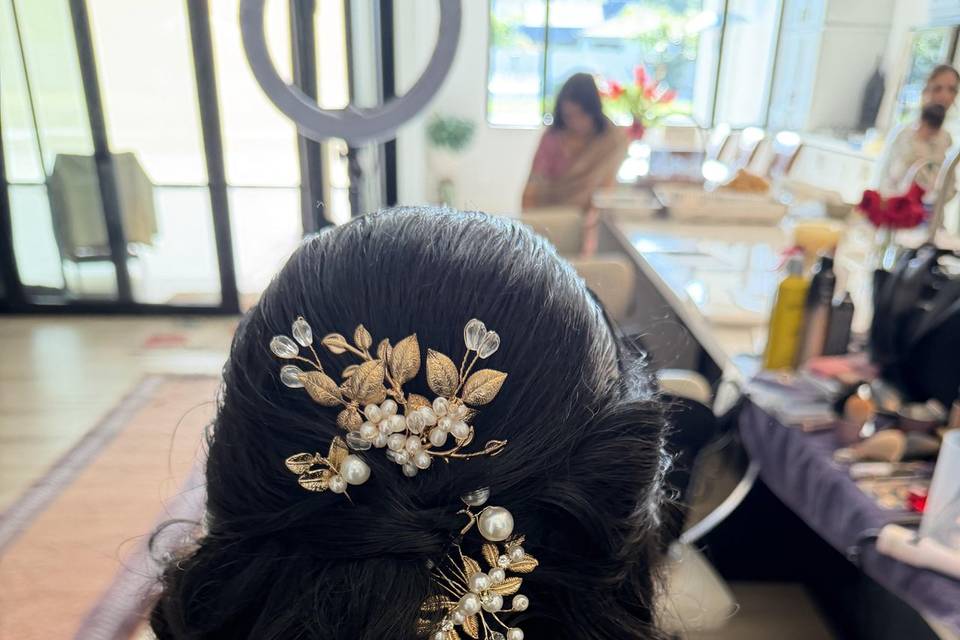 Half up half down twist curl