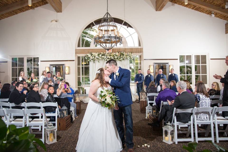 Menifee Lakes Indoor Ceremony