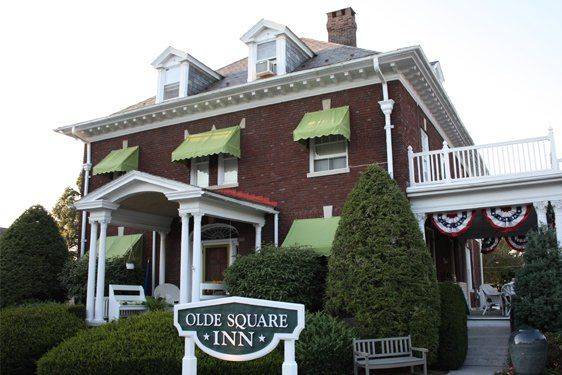 Olde Square Inn