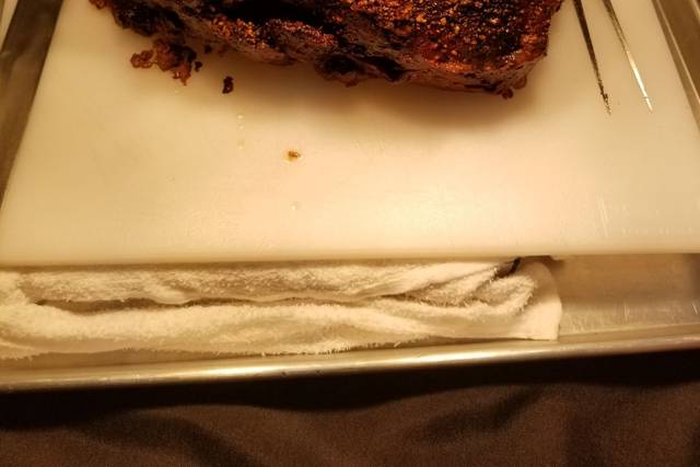 Meat serving