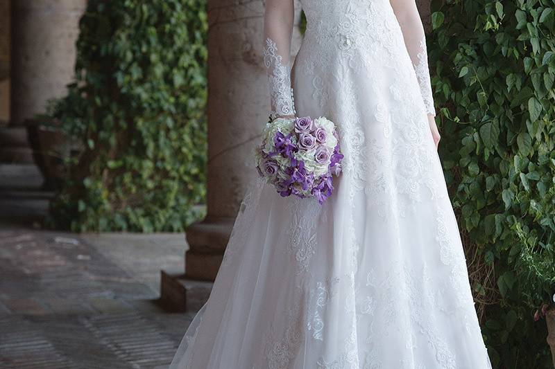 Sincerity Bridal	4024	<br>	Soft romance in this sweetheart Chantilly lace A-line gown accented with embroidered lace throughout the gown. Paired with a tulle and matching embroidered lace long sleeve jacket.