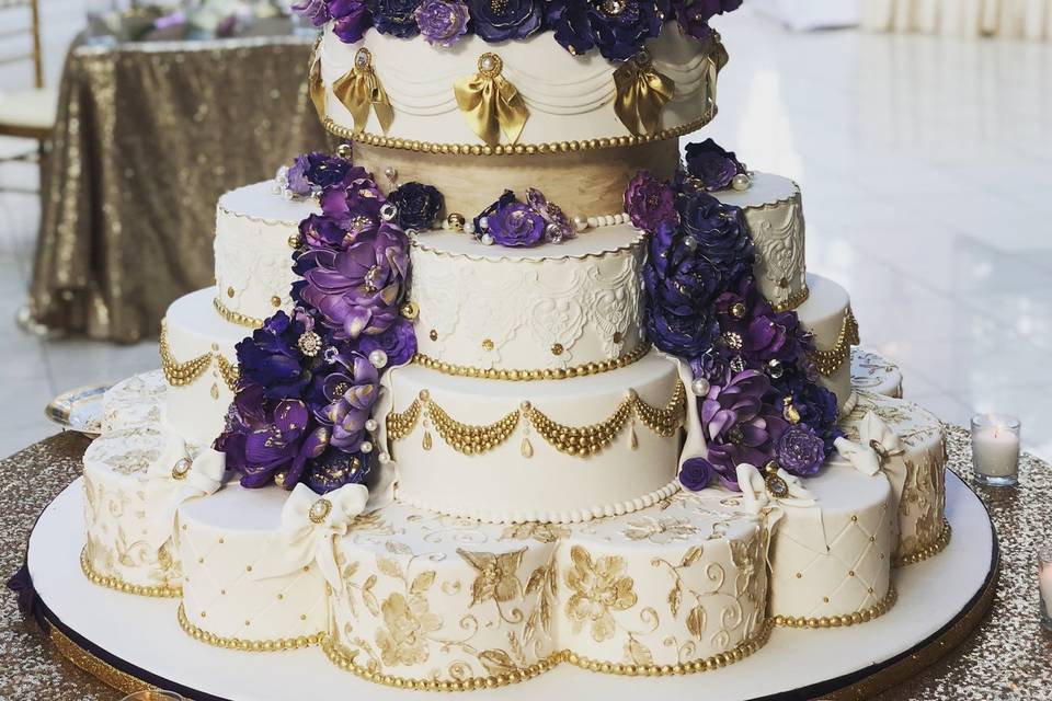 Glam wedding cake