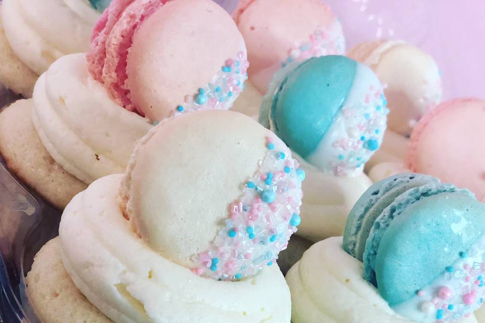 Macaron cupcakes