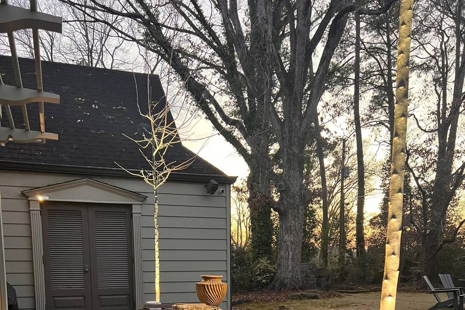 Lighting for outdoor decor