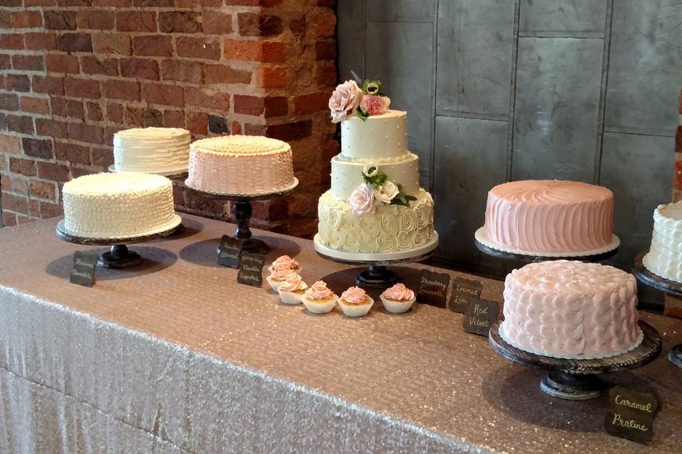 Simple wedding cake samples