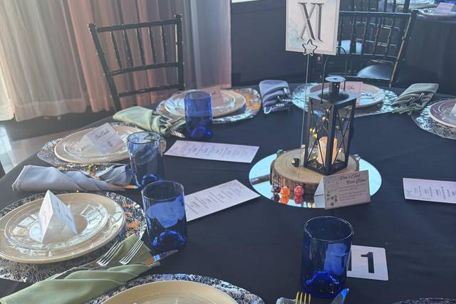 Blue and green table setup