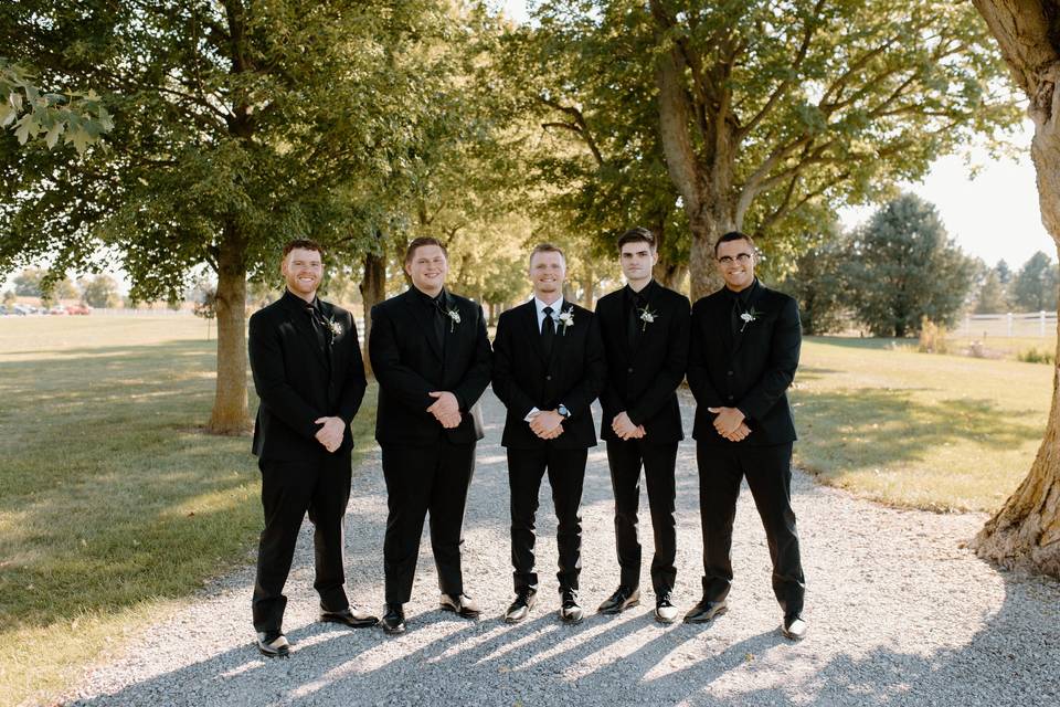 Groomsmen portraits