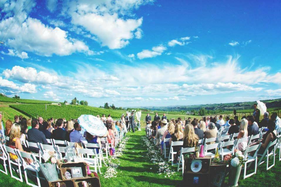 Aisle decor wedding​