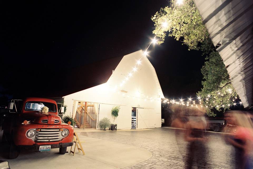 Fresh Air Farm - Venue - Kansas City, MO - WeddingWire