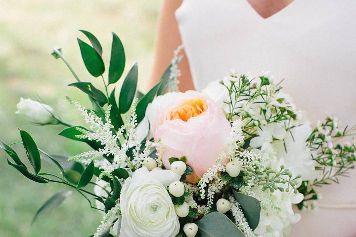 Pink and white bouquet