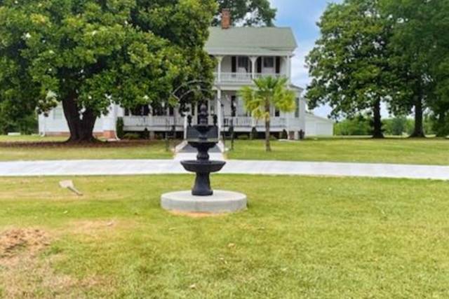 Magnolia Manor Venue, Farm, and Inn