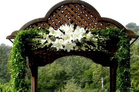 Wedding arch