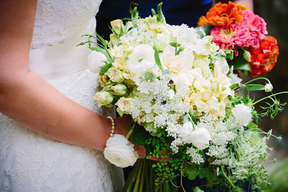 Rustic aisle flowers