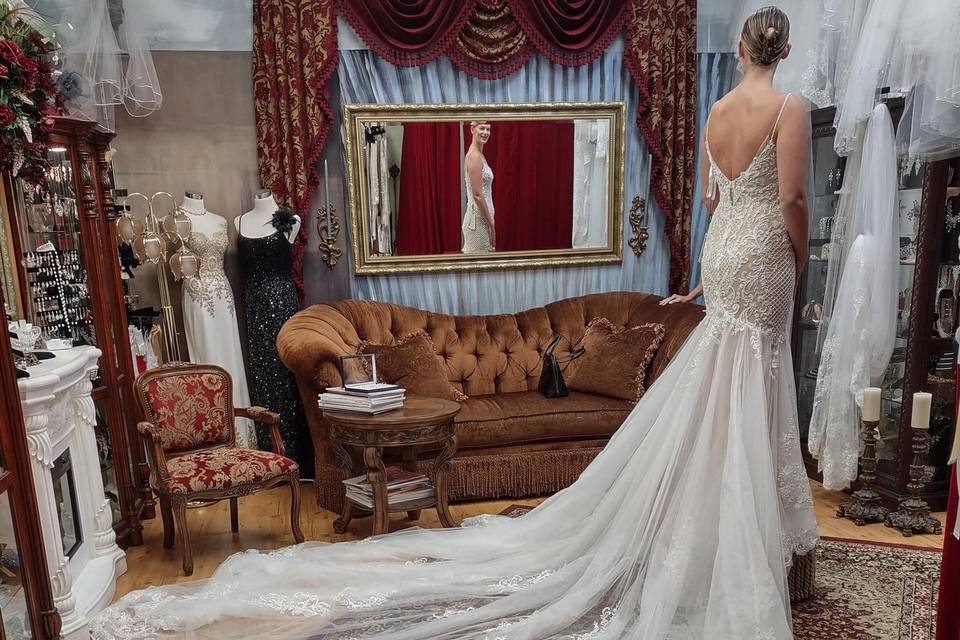 Larisa Style Bridal Boutique