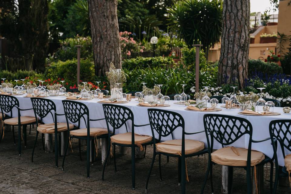 Table setting