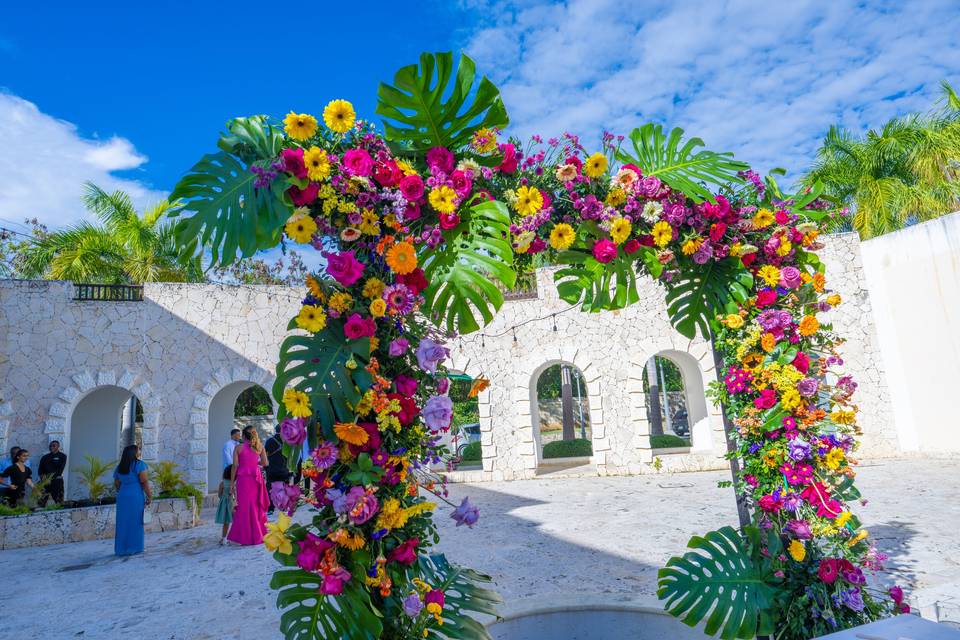 Tropical Touches
