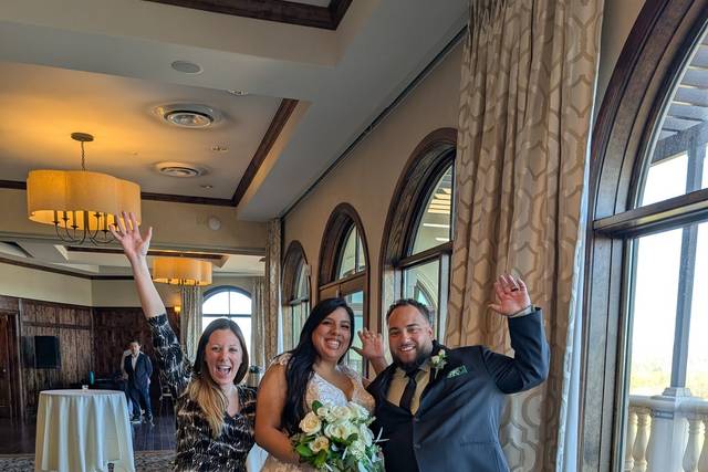 Cheers to the Newlyweds