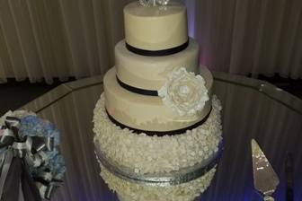 Dreamy Wedding Cake