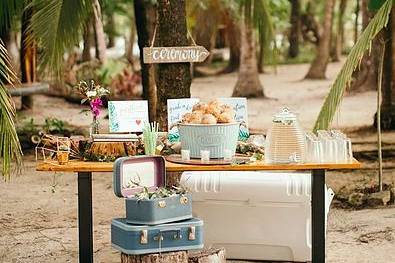 Personalized guestbook and welcome table