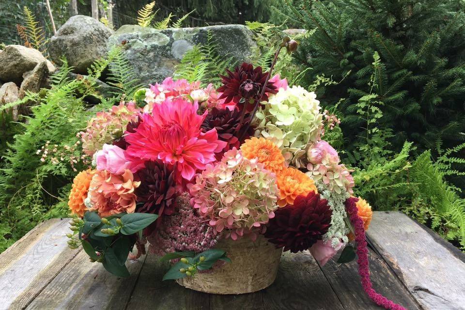 Big and colorful centerpiece