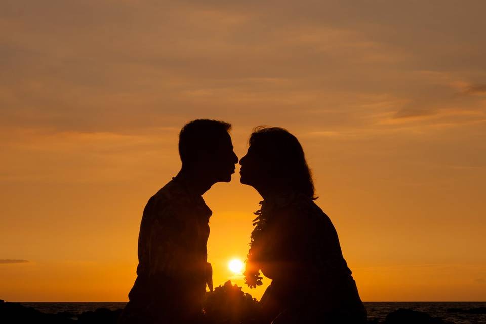 Couple at sunset, Honolulu