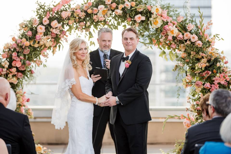 Asking to couple to soak it in