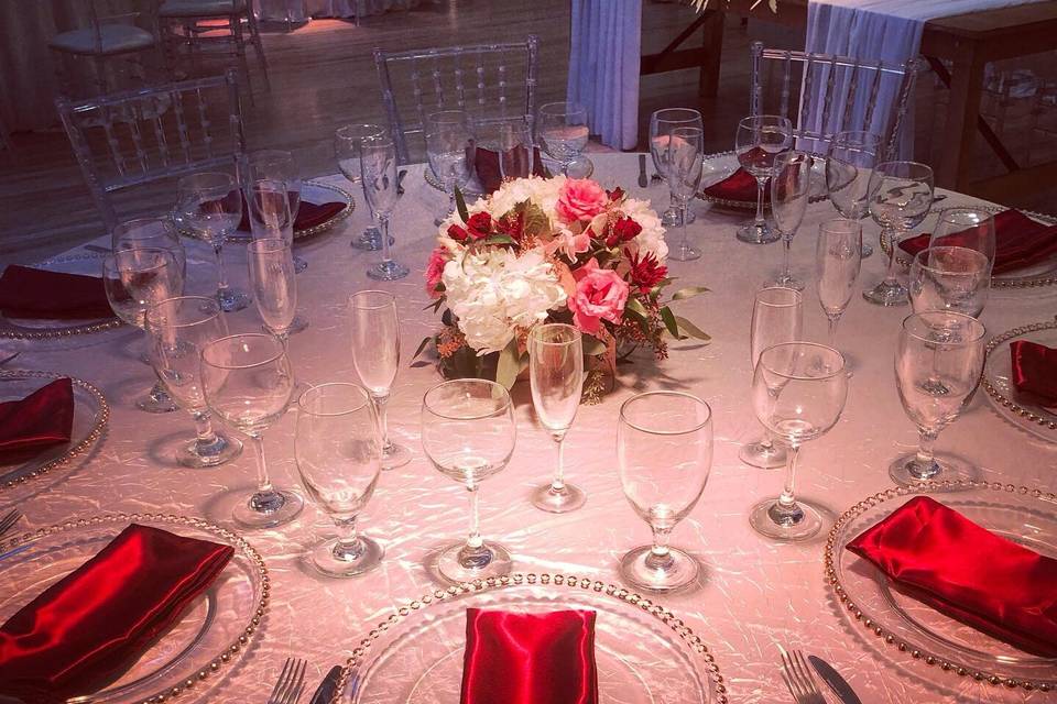 Red Table setting
