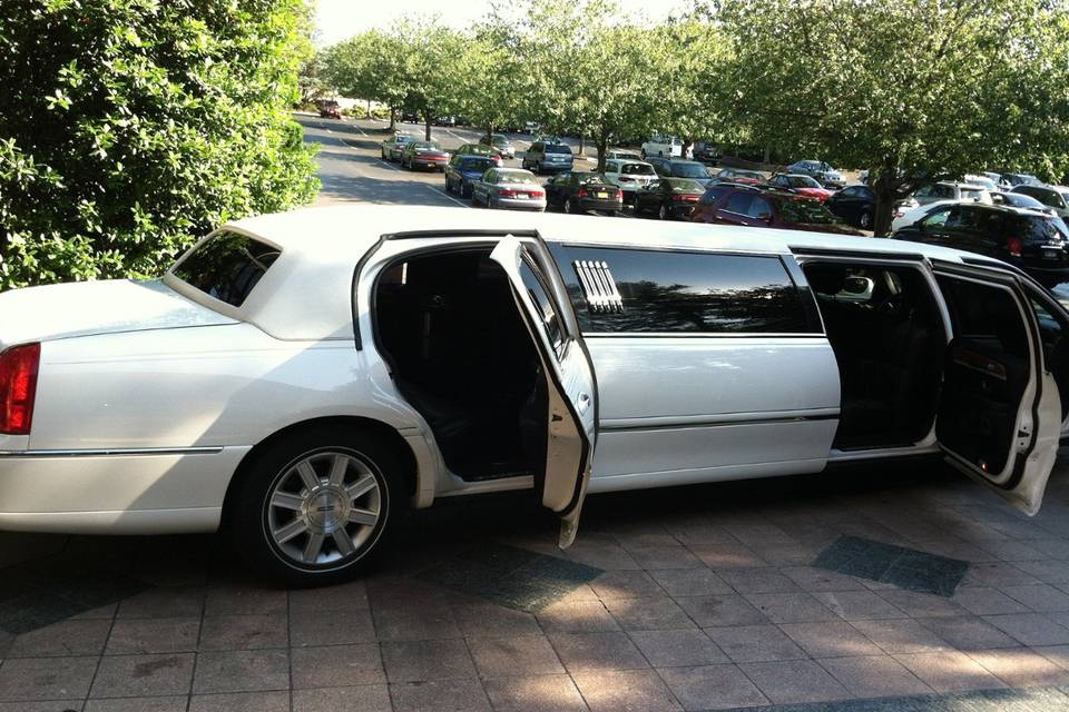 Lancelot Limousine Services