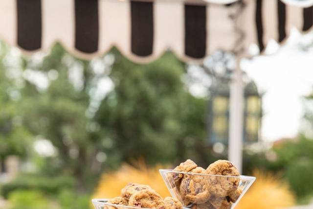 The Tiny Cookie Trolley