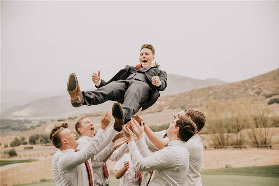 Flying Groom