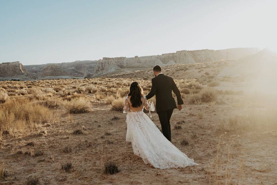 Desert wedding Bride & Groom