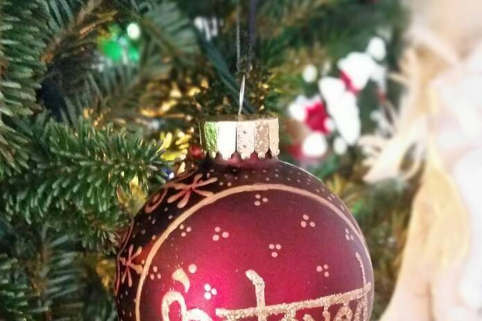 Custom Ornaments / Gifts