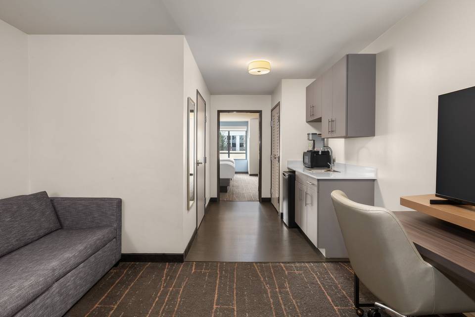 Guestrooms King Suite