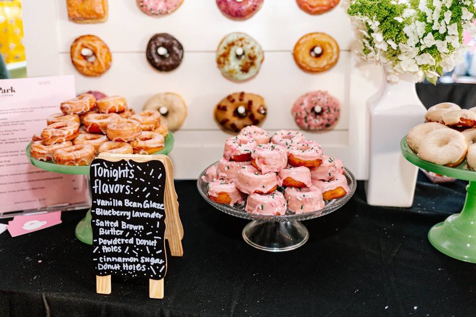 Full Size & Mini Donuts