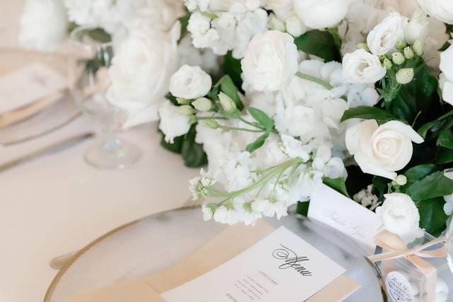 Classic Centerpiece