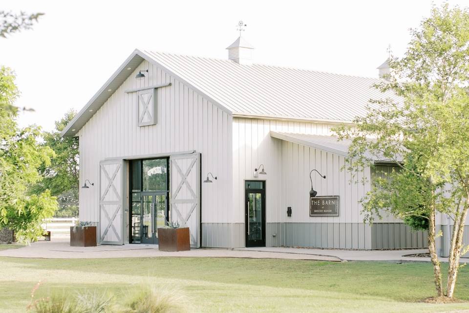 The Barn at Briscoe Manor