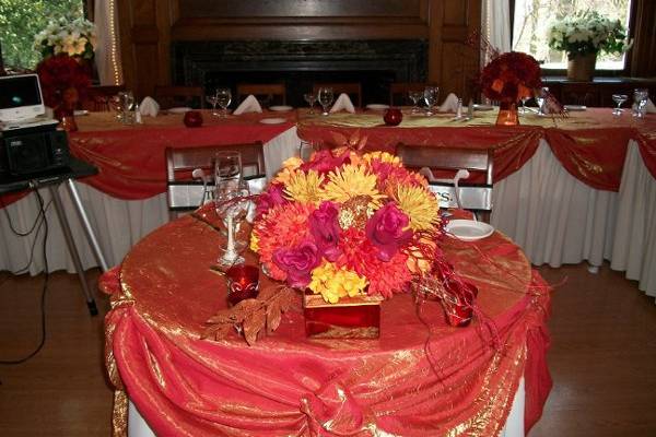 January 9, 2010 Wedding - Bride and Grooms sweetheart table