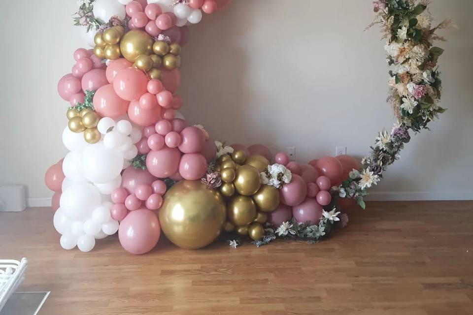 Balloon hoop