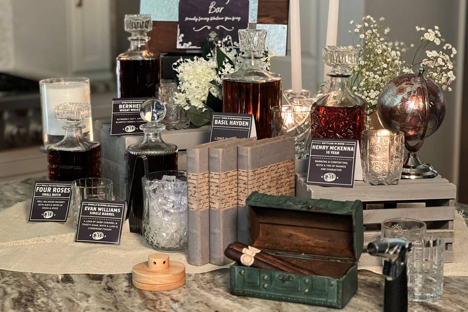 Men Luxe Table
