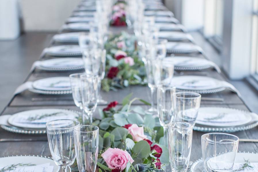 Table setting and floral decor