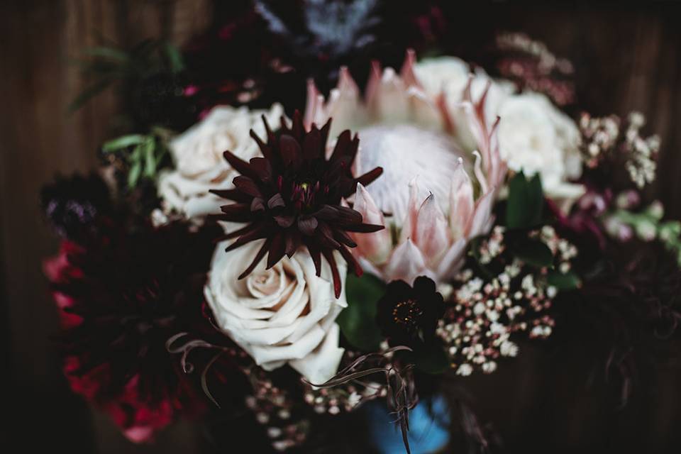 Bridal bouquet, moody colors